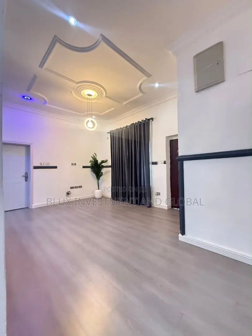 Furnished 4bdrm House in Lekki Gardens Phase for sale