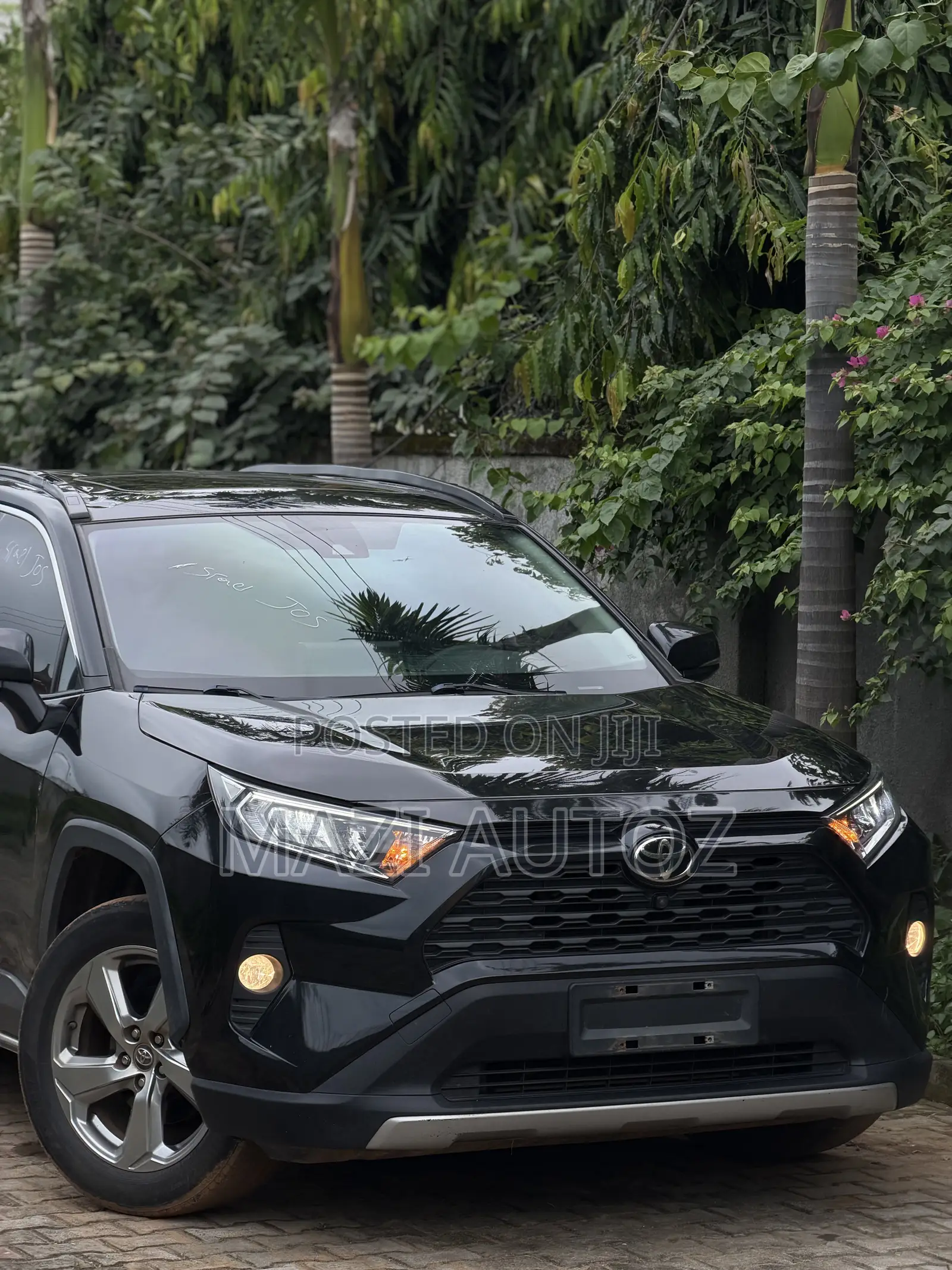 Toyota RAV4 XLE AWD 2023 Black