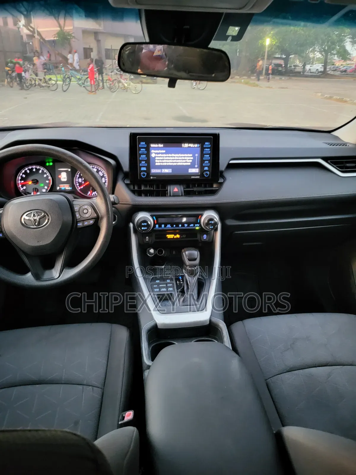 Toyota RAV4 XLE AWD 2020 Blue
