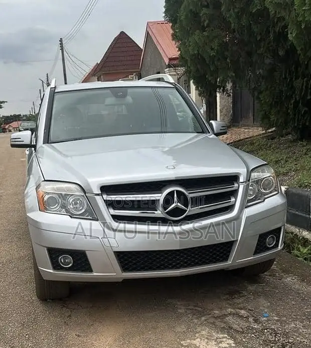 Mercedes-Benz GLK-Class 2010 Silver