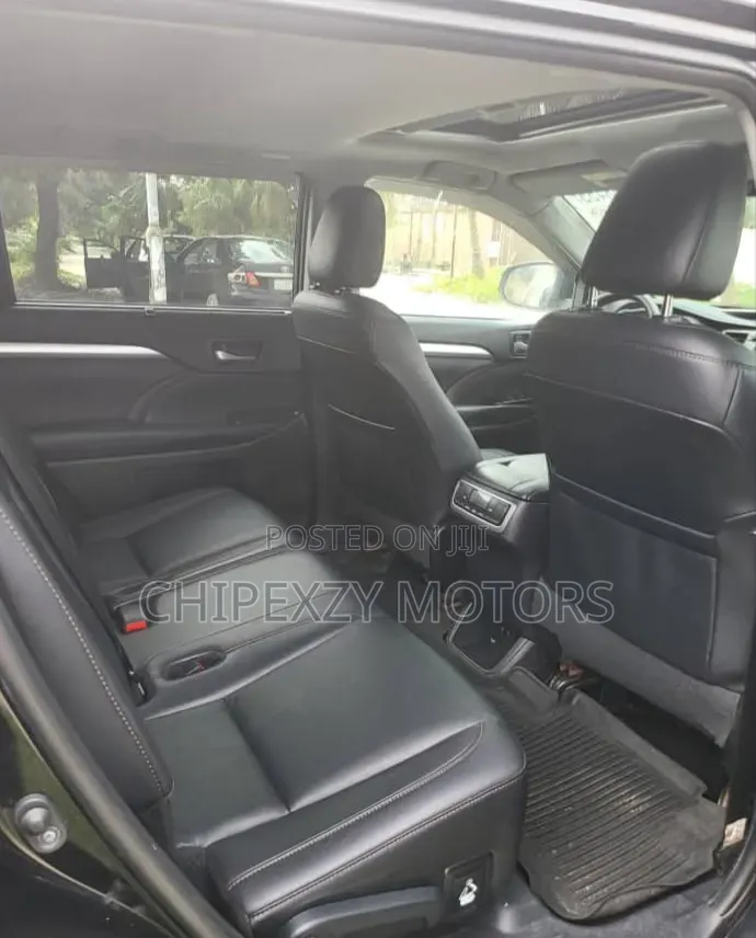 Toyota Highlander XLE 2019 Black
