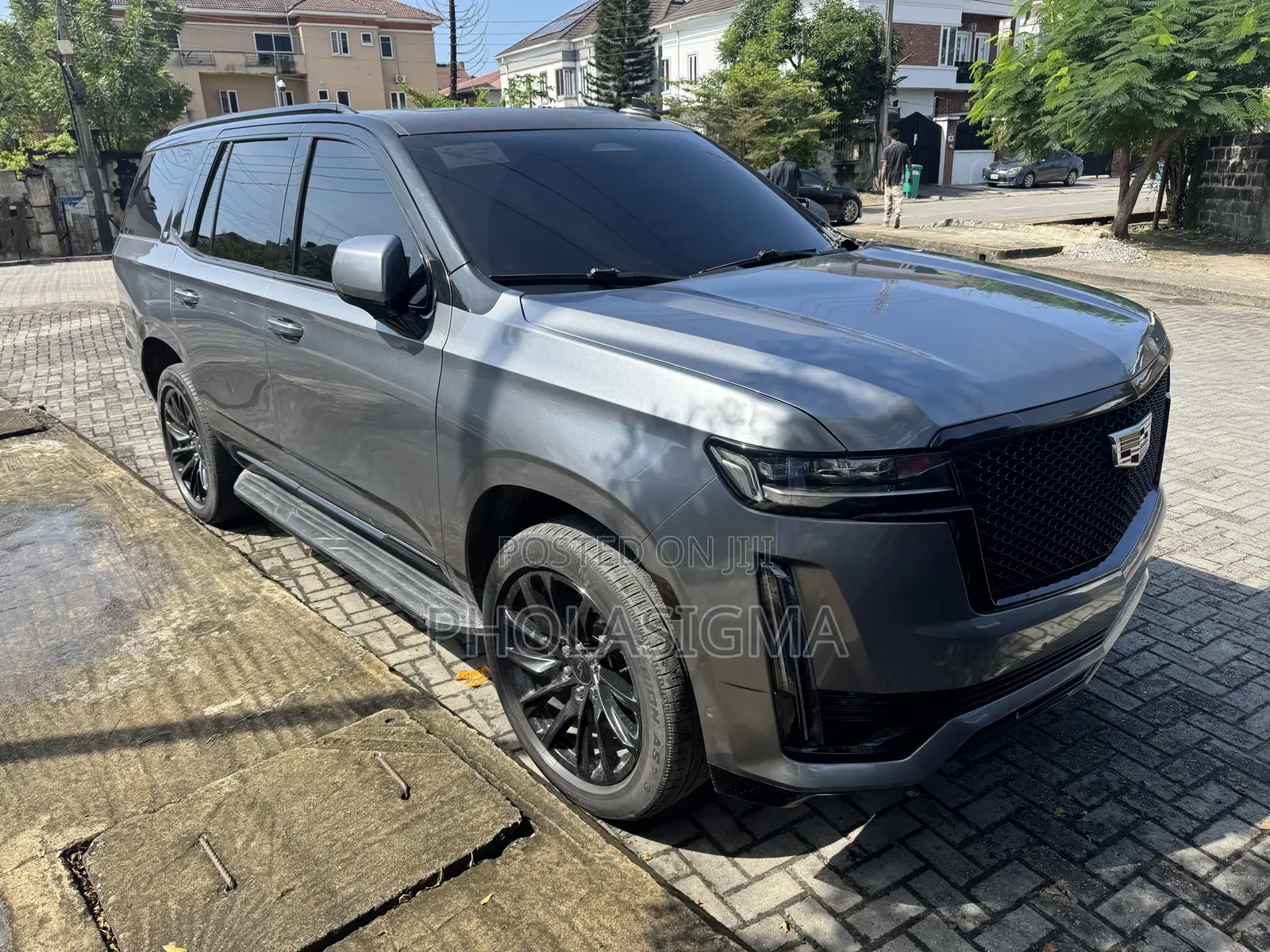 Cadillac Escalade Luxury 2024 Gray
