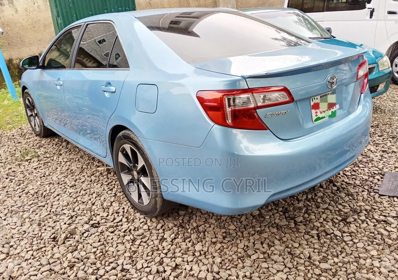 Toyota Camry 2014 Blue