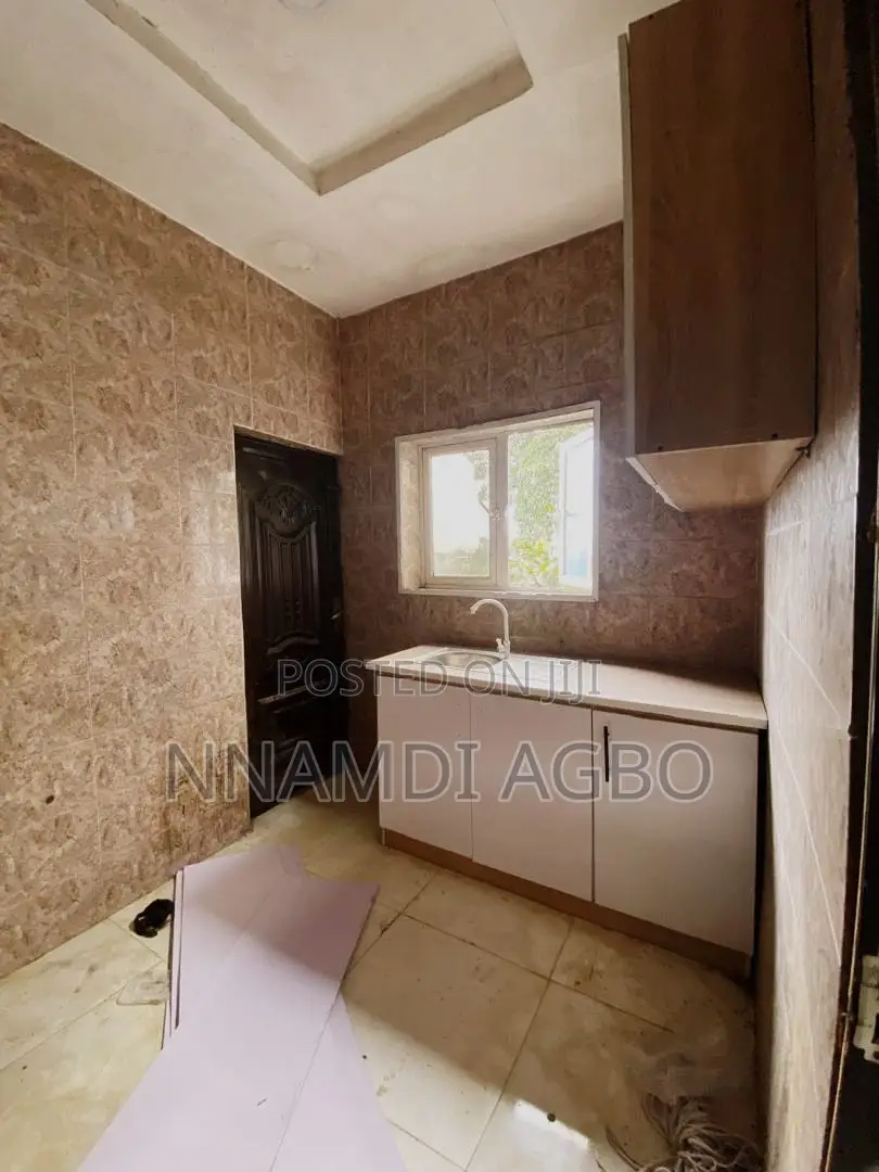 2bdrm Apartment in Osapa london for rent