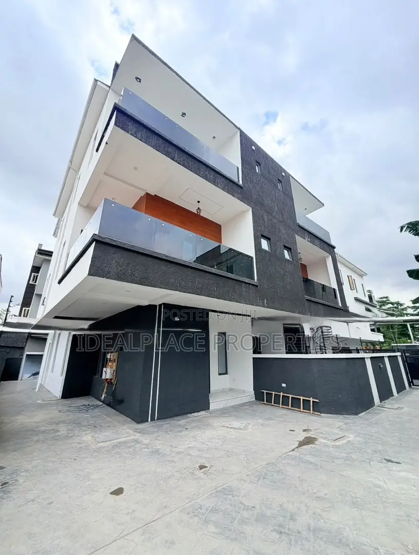 4bdrm Duplex in Ogudu GRA for rent