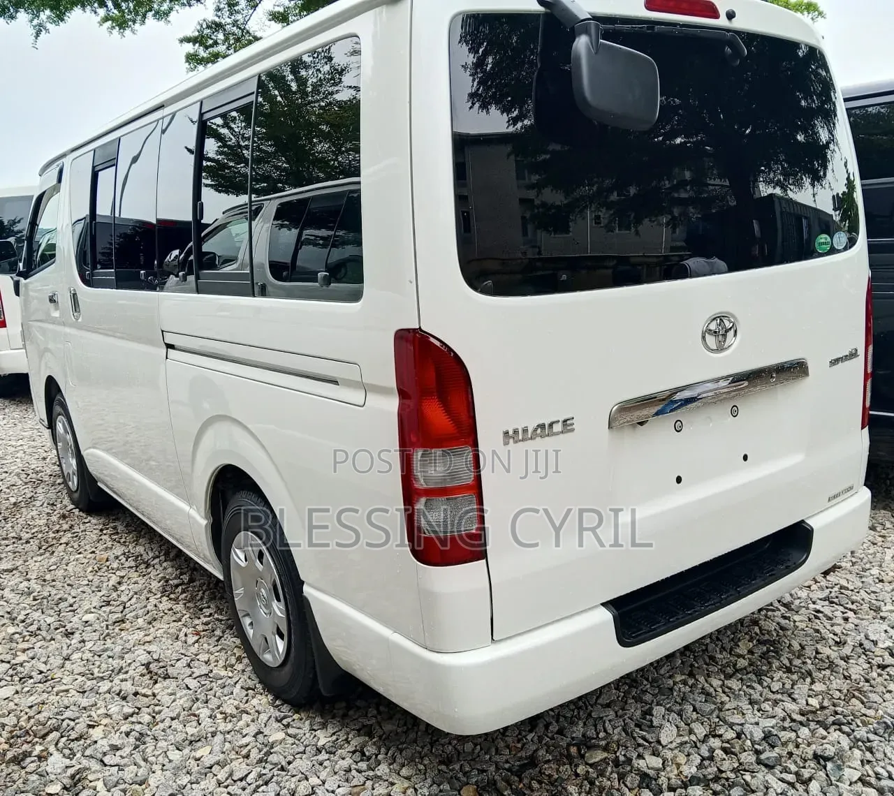 Toyota HiAce 2012 White