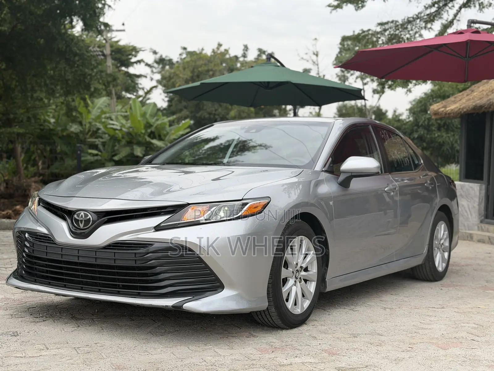 Toyota Camry 2020 Silver