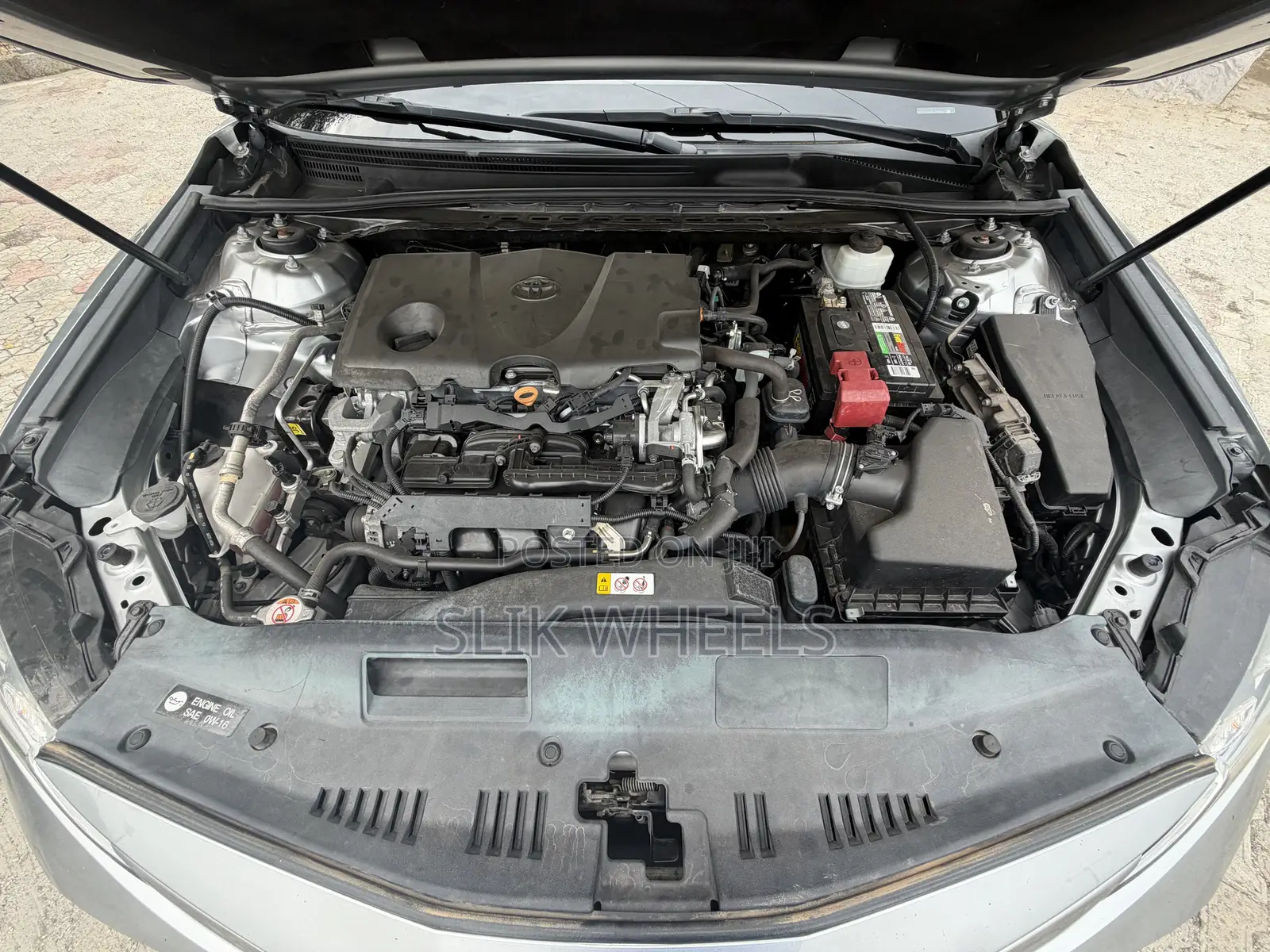 Toyota Camry 2020 Silver