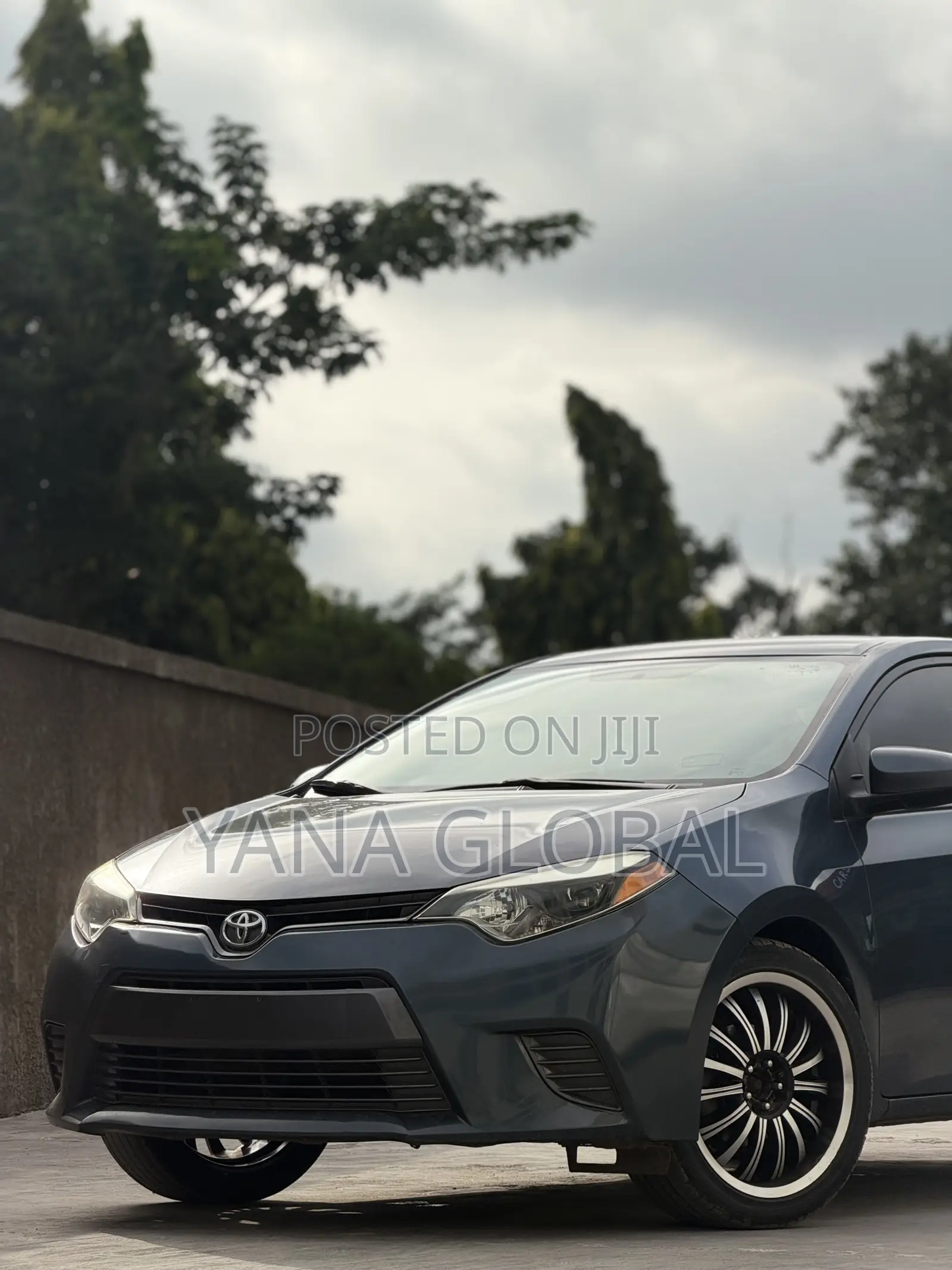 Toyota Corolla 2016 Gray