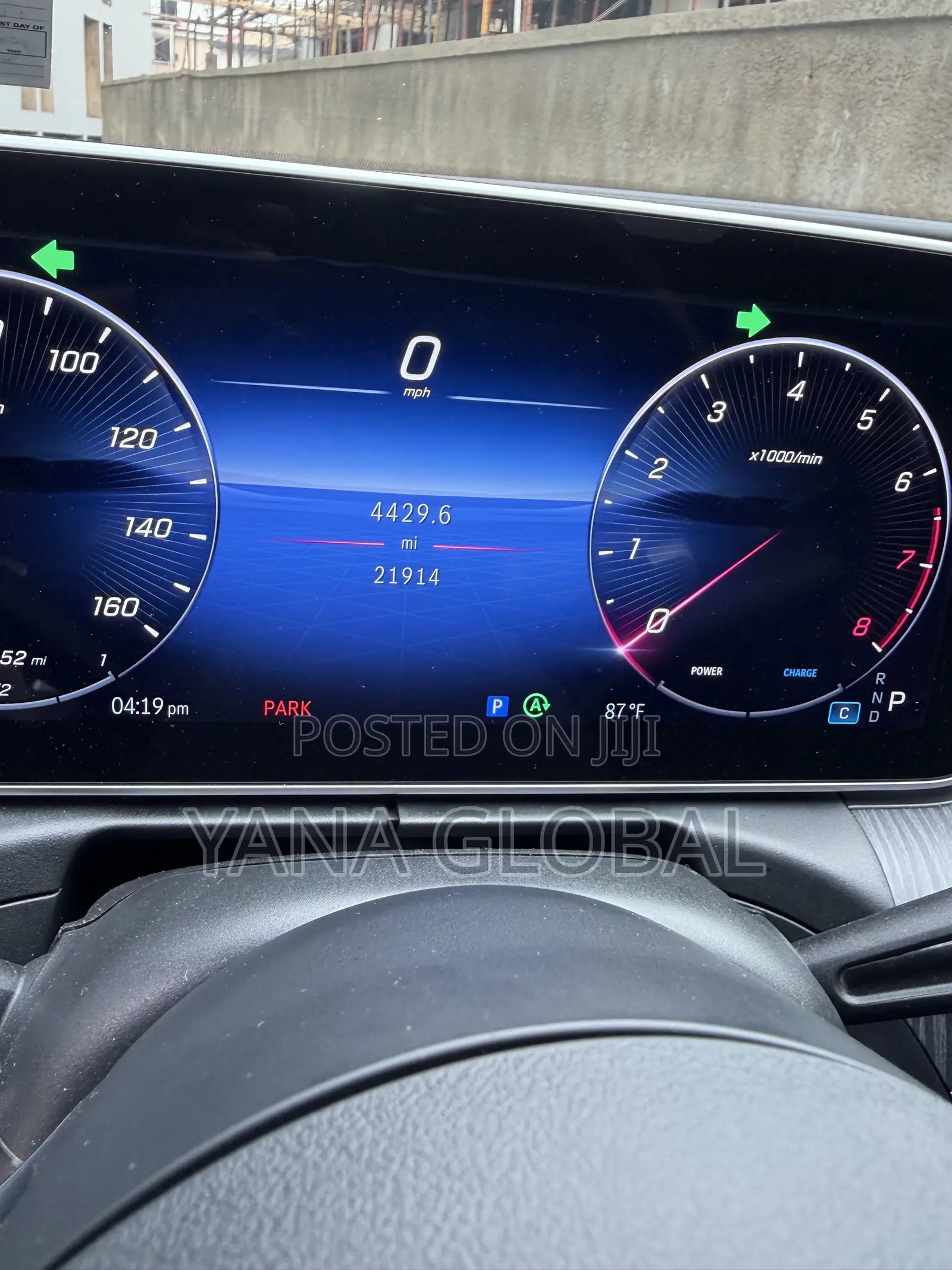 Mercedes-Benz C300 2024 Black