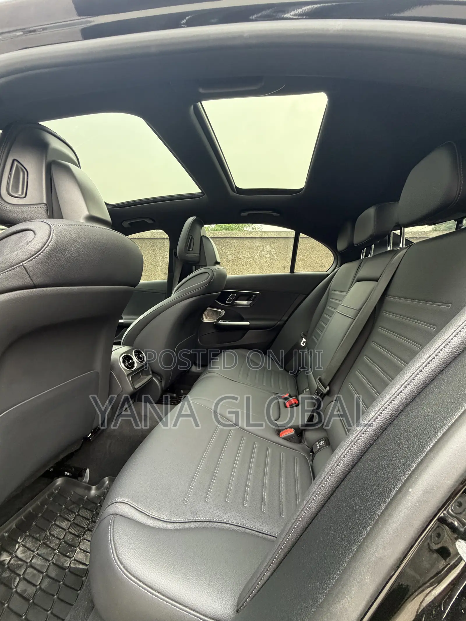 Mercedes-Benz C300 2024 Black