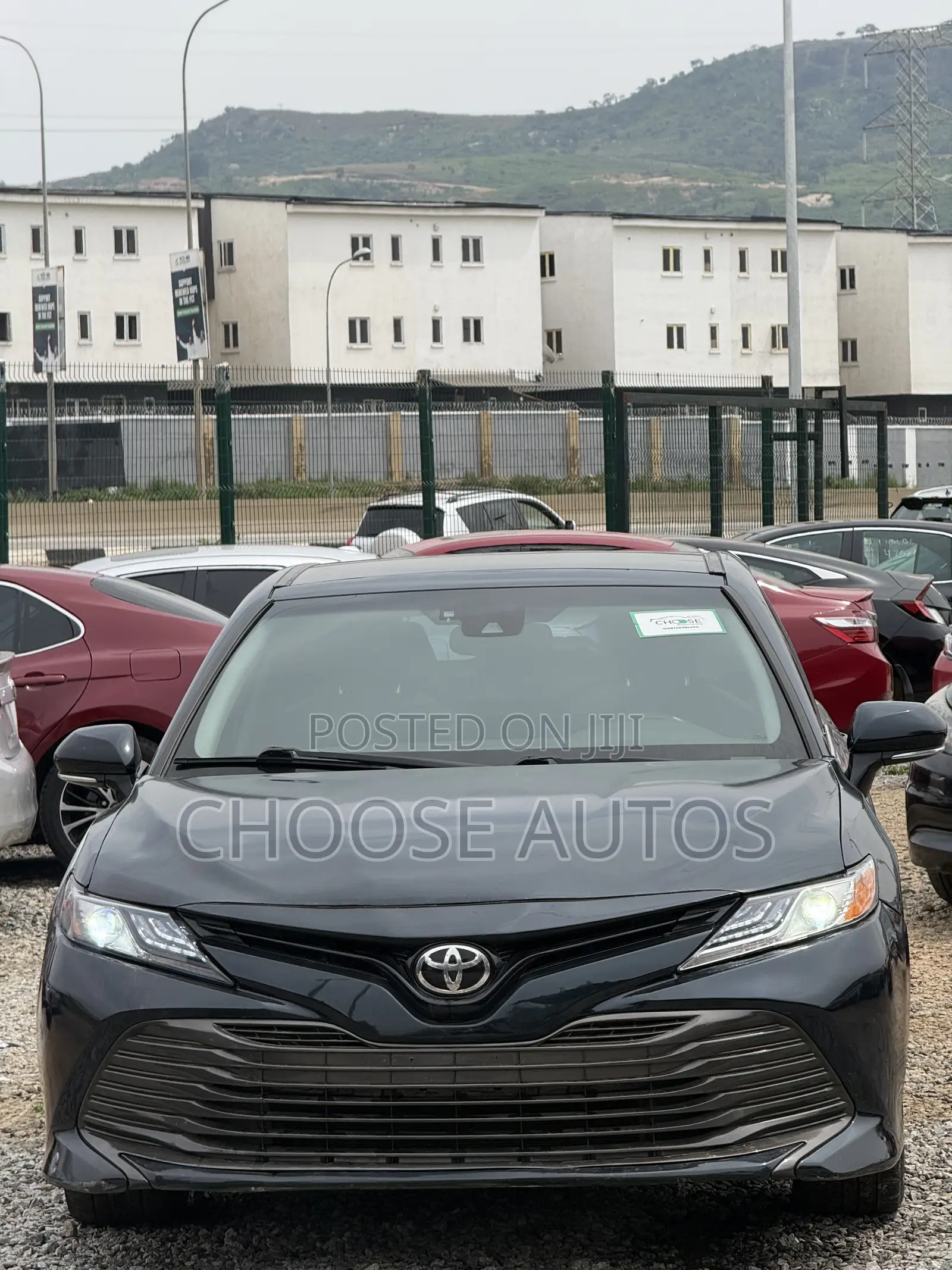 Toyota Camry XLE FWD 2020