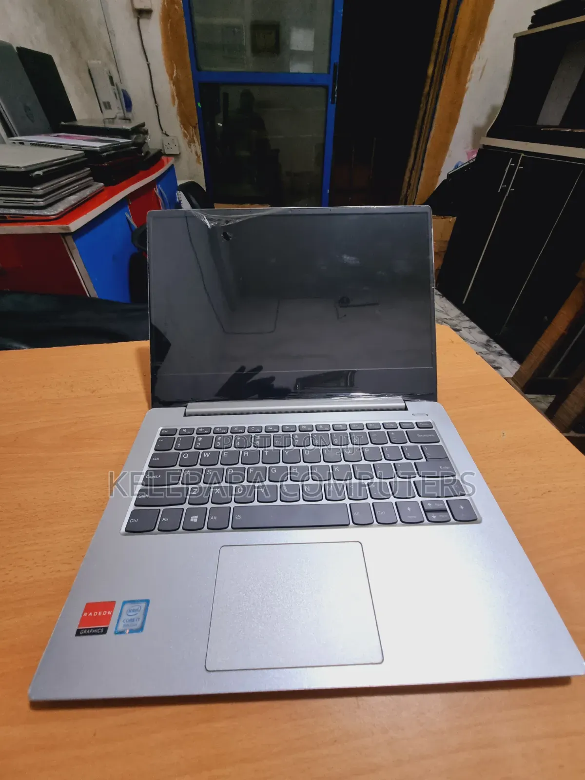 Laptop Lenovo IdeaPad 330S 12GB Intel Core i5 SSD 256GB