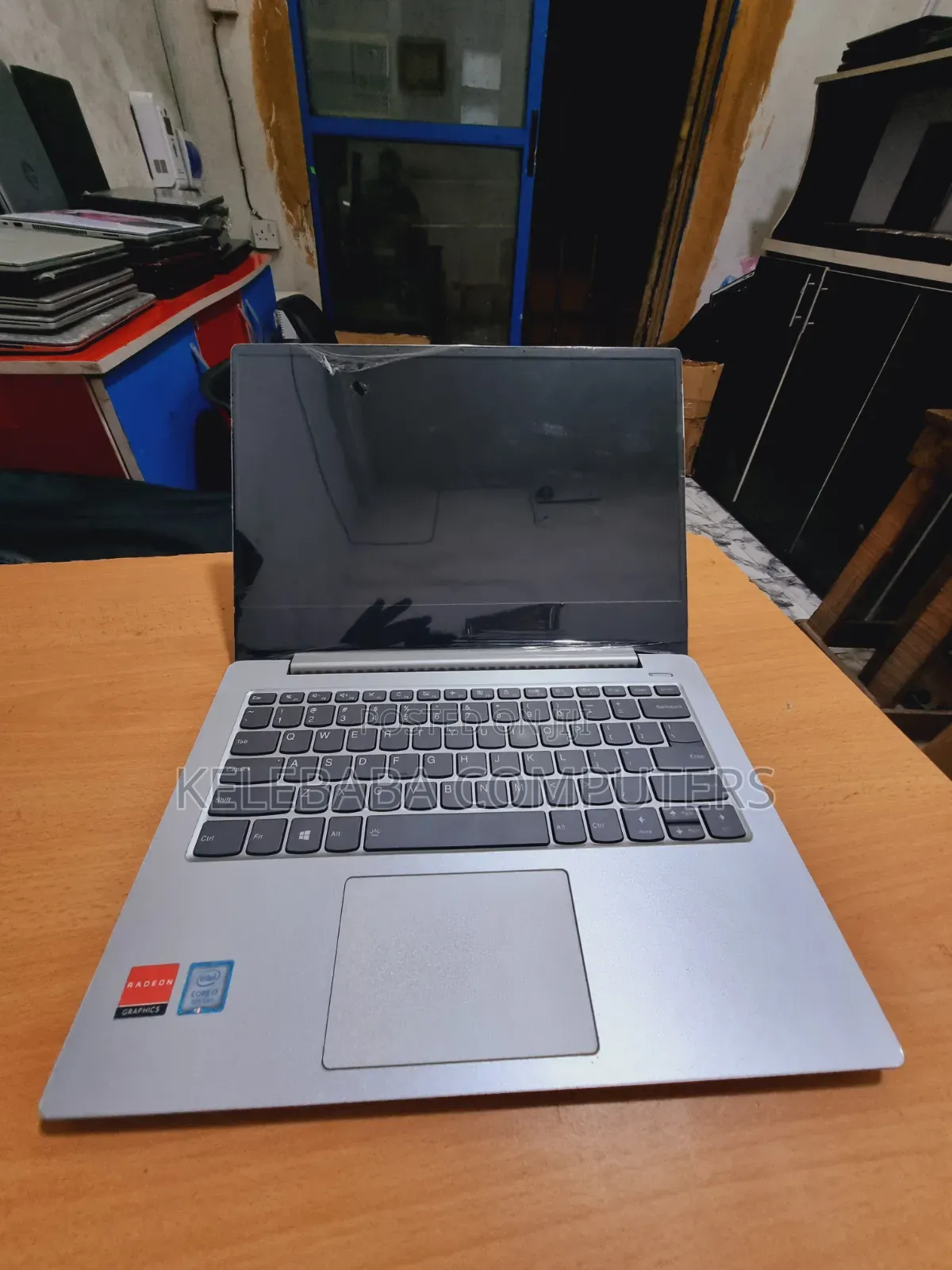 Laptop Lenovo IdeaPad 330S 12GB Intel Core i5 SSD 256GB