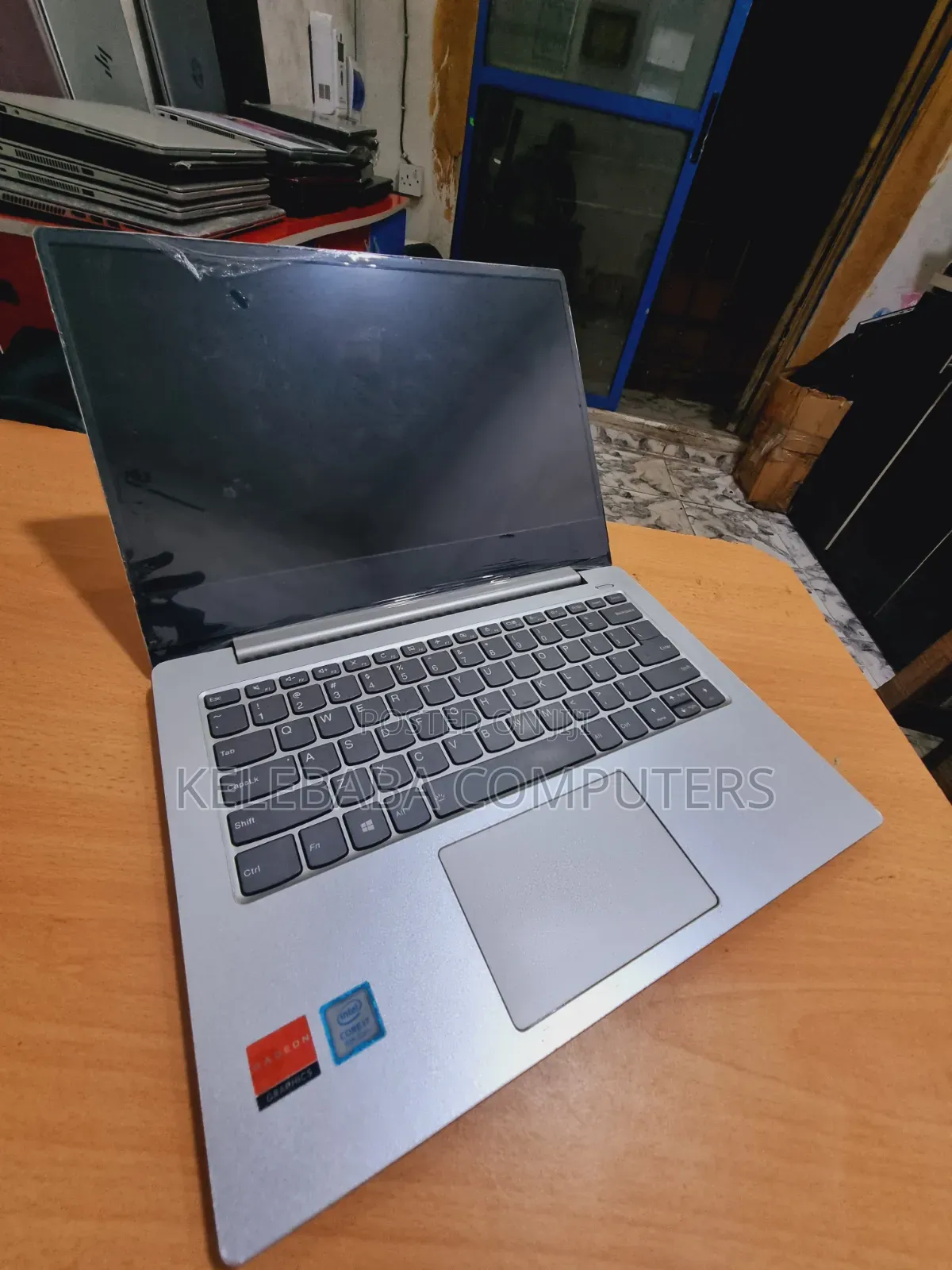 Laptop Lenovo IdeaPad 330S 12GB Intel Core i5 SSD 256GB