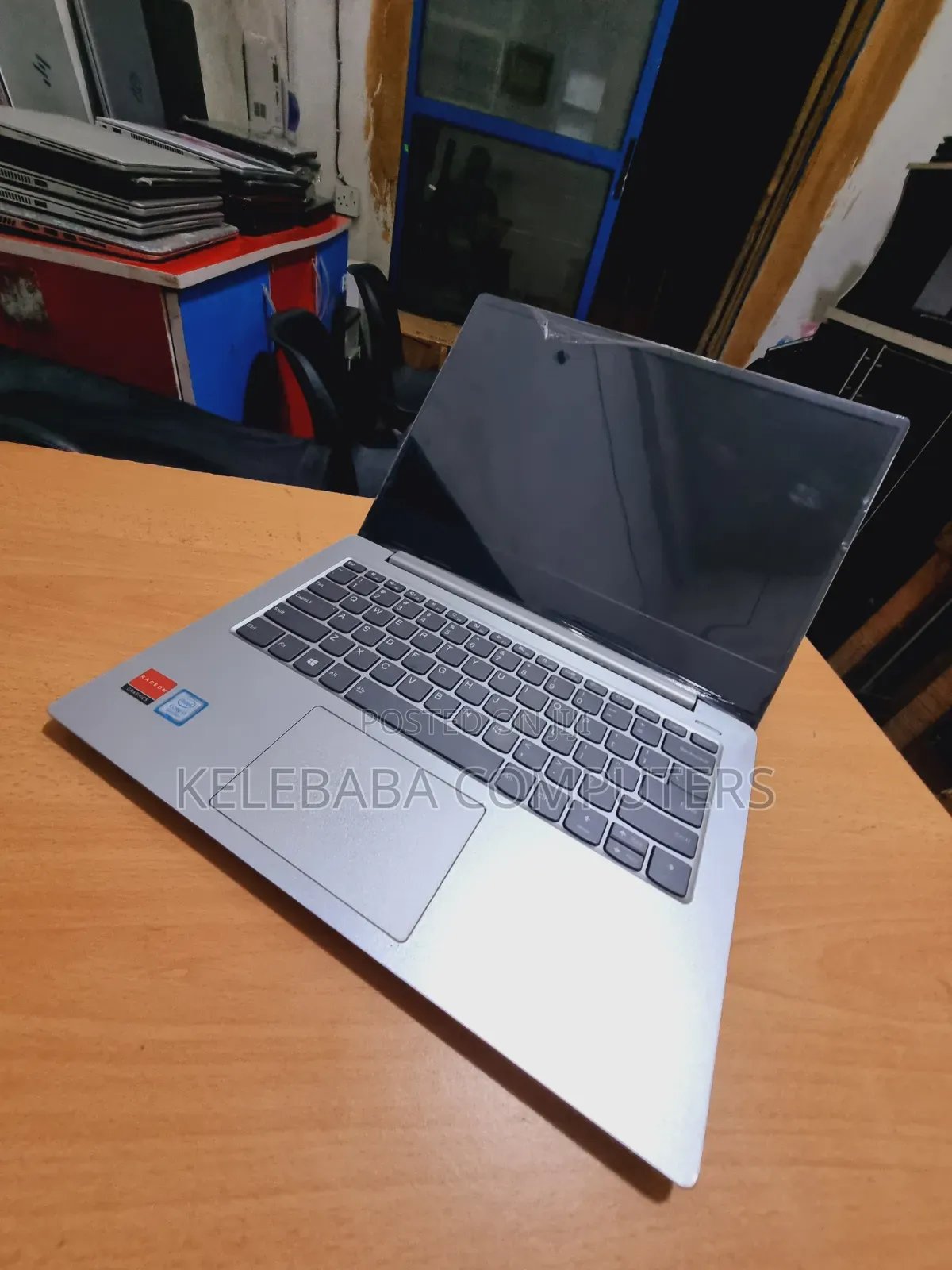 Laptop Lenovo IdeaPad 330S 12GB Intel Core i5 SSD 256GB