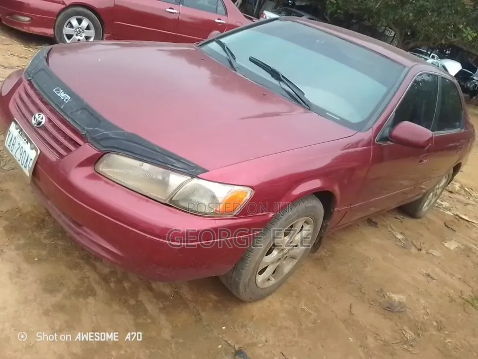 Toyota Camry 2001 Red