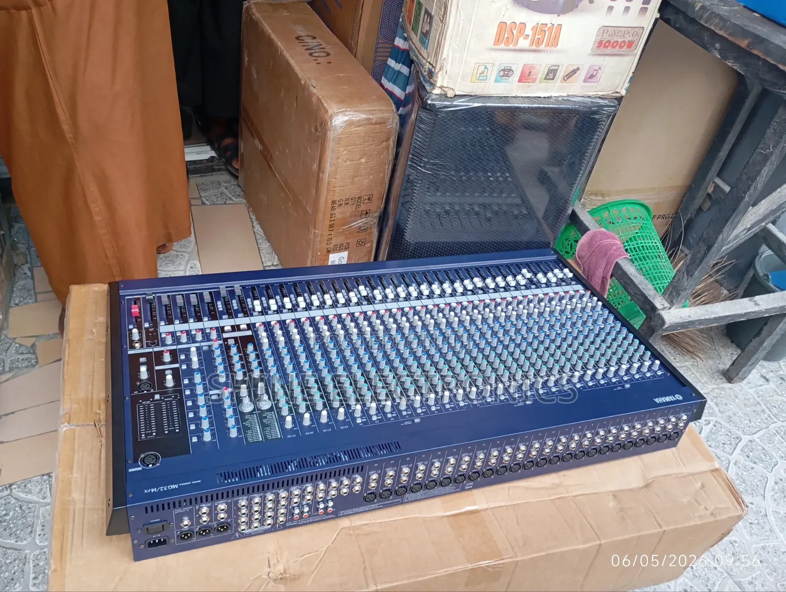 32 Channel Yamaha Mixer (MG32)
