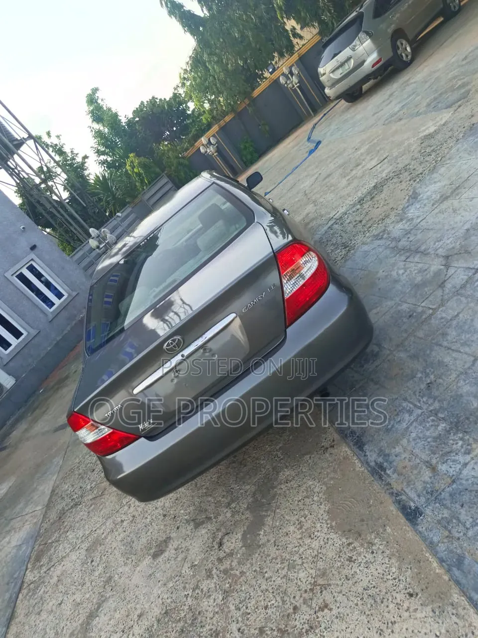 Toyota Camry 2004 Gray