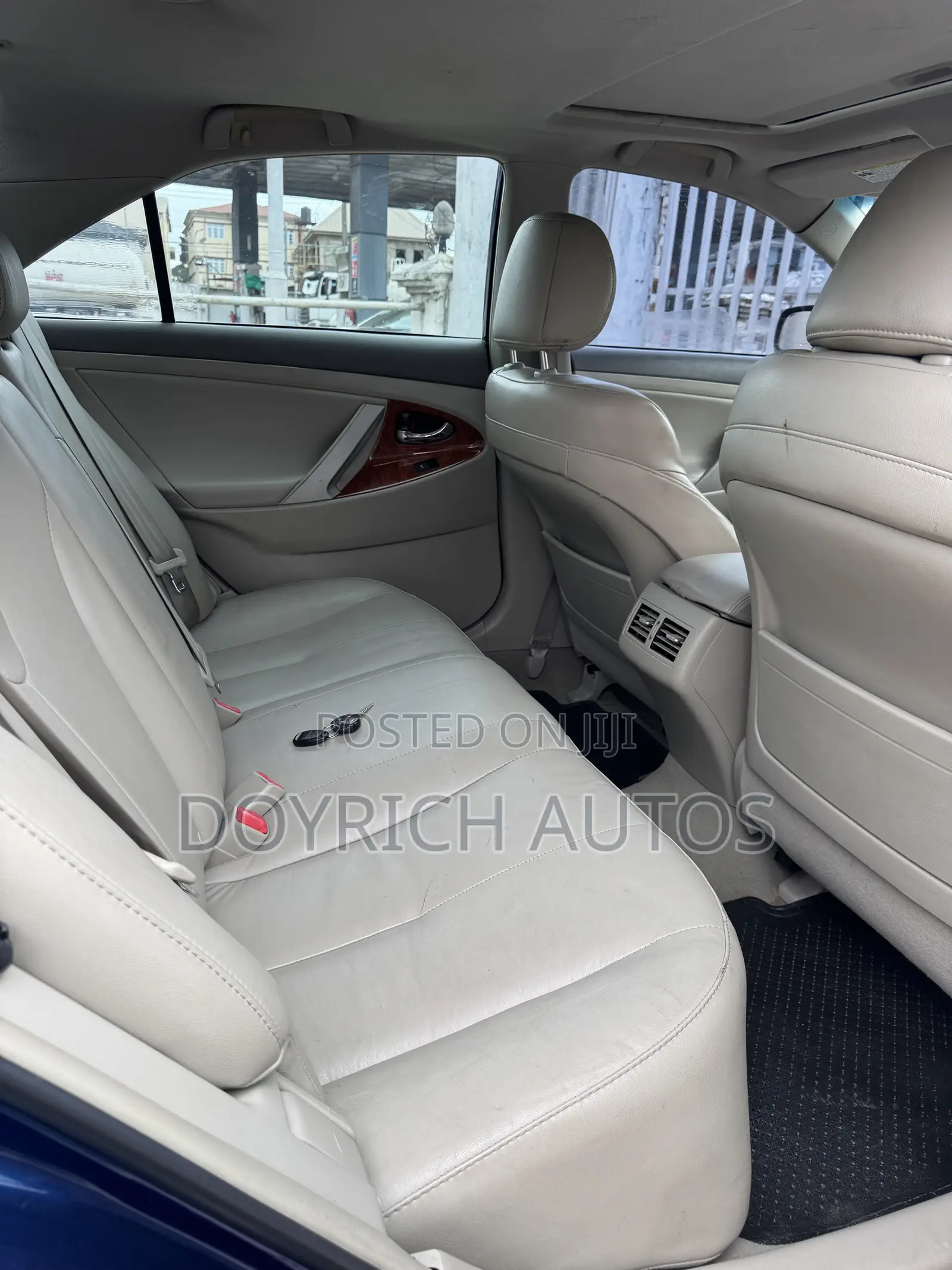 Toyota Camry XLE 4dr Sedan (2.5L 4cyl 6A) 2011 Blue