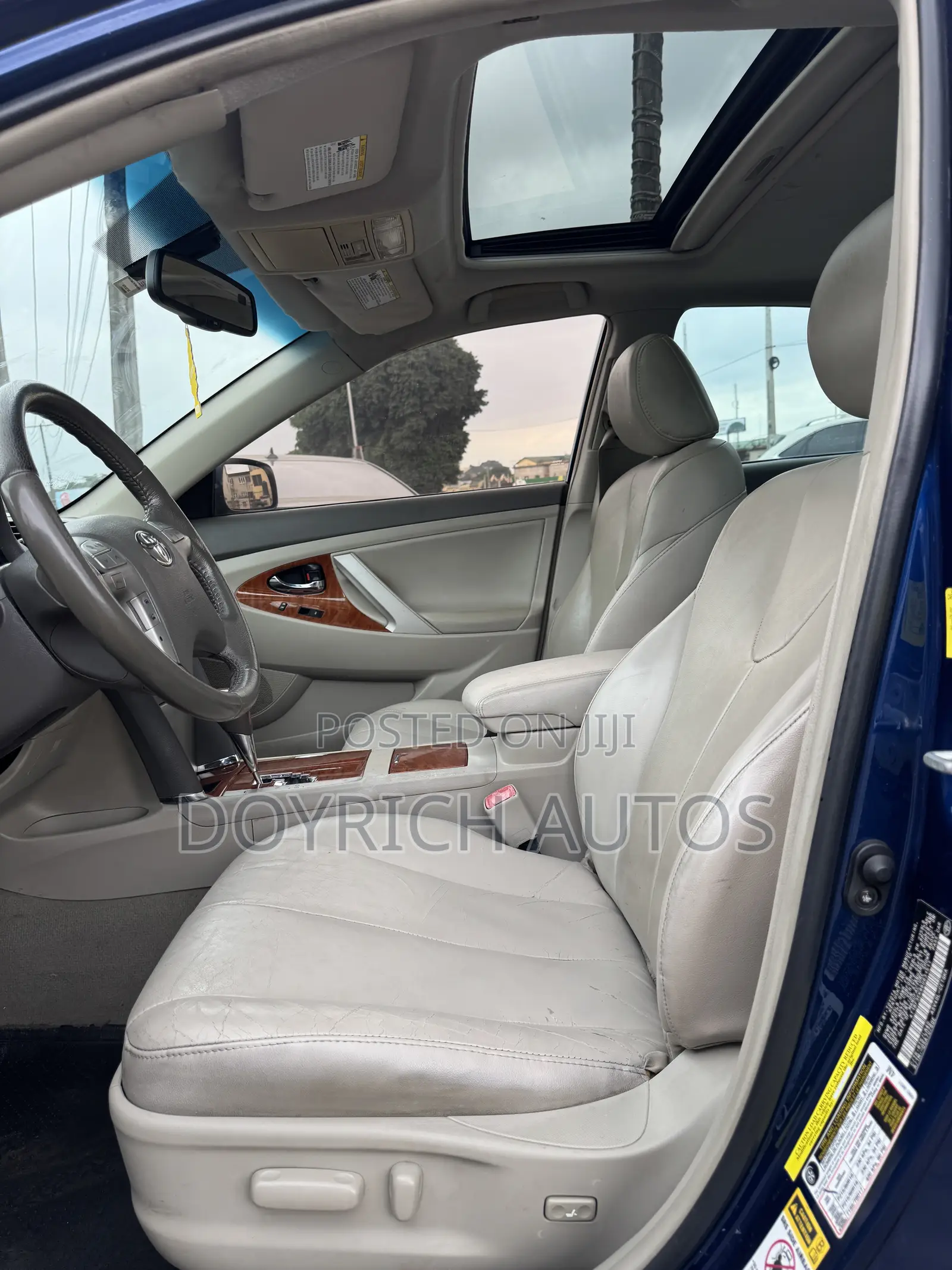 Toyota Camry XLE 4dr Sedan (2.5L 4cyl 6A) 2011 Blue