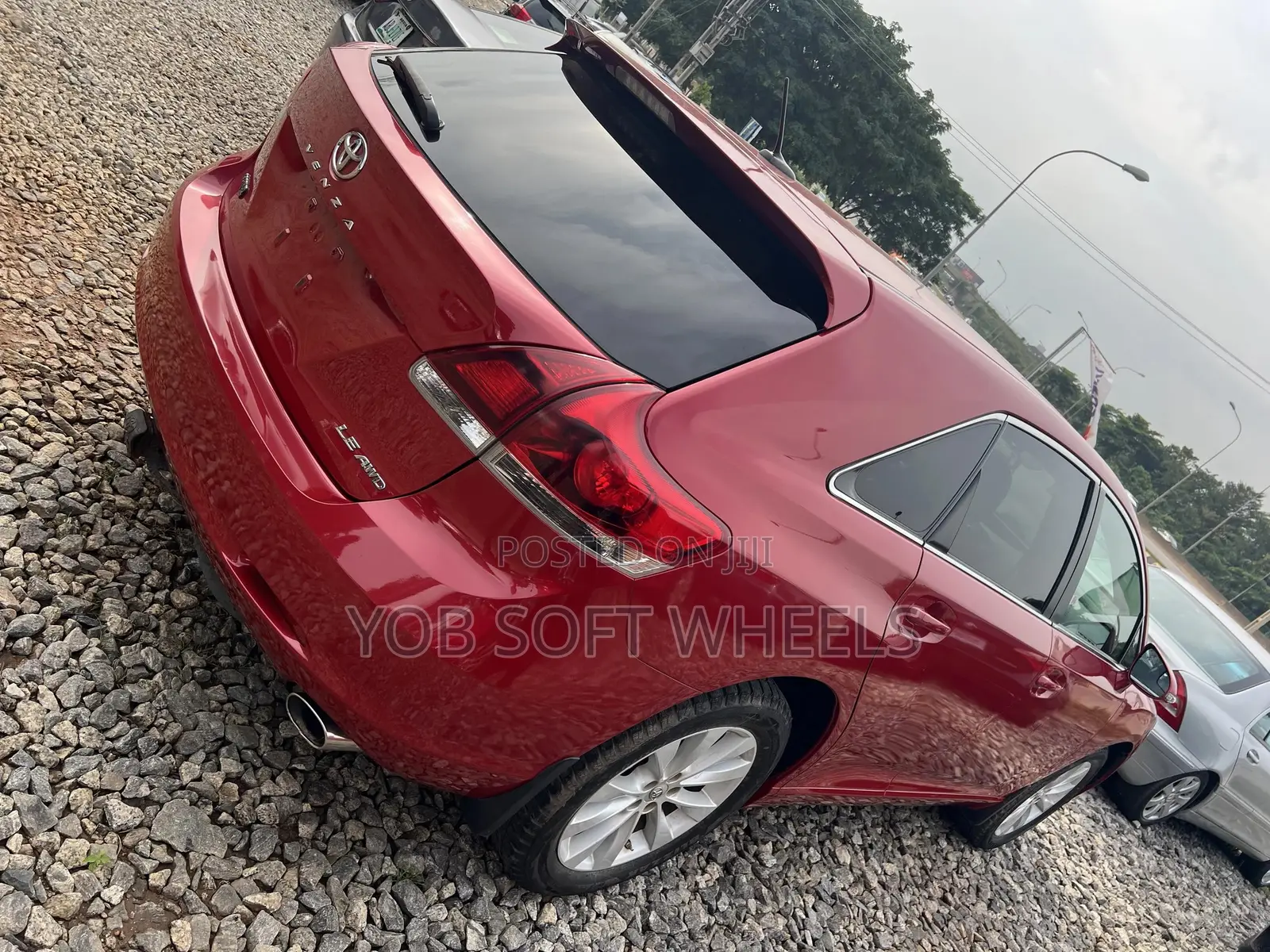 Toyota Venza LE 4dr Wagon AWD (2.7L 4cyl 6A) 2015 Red