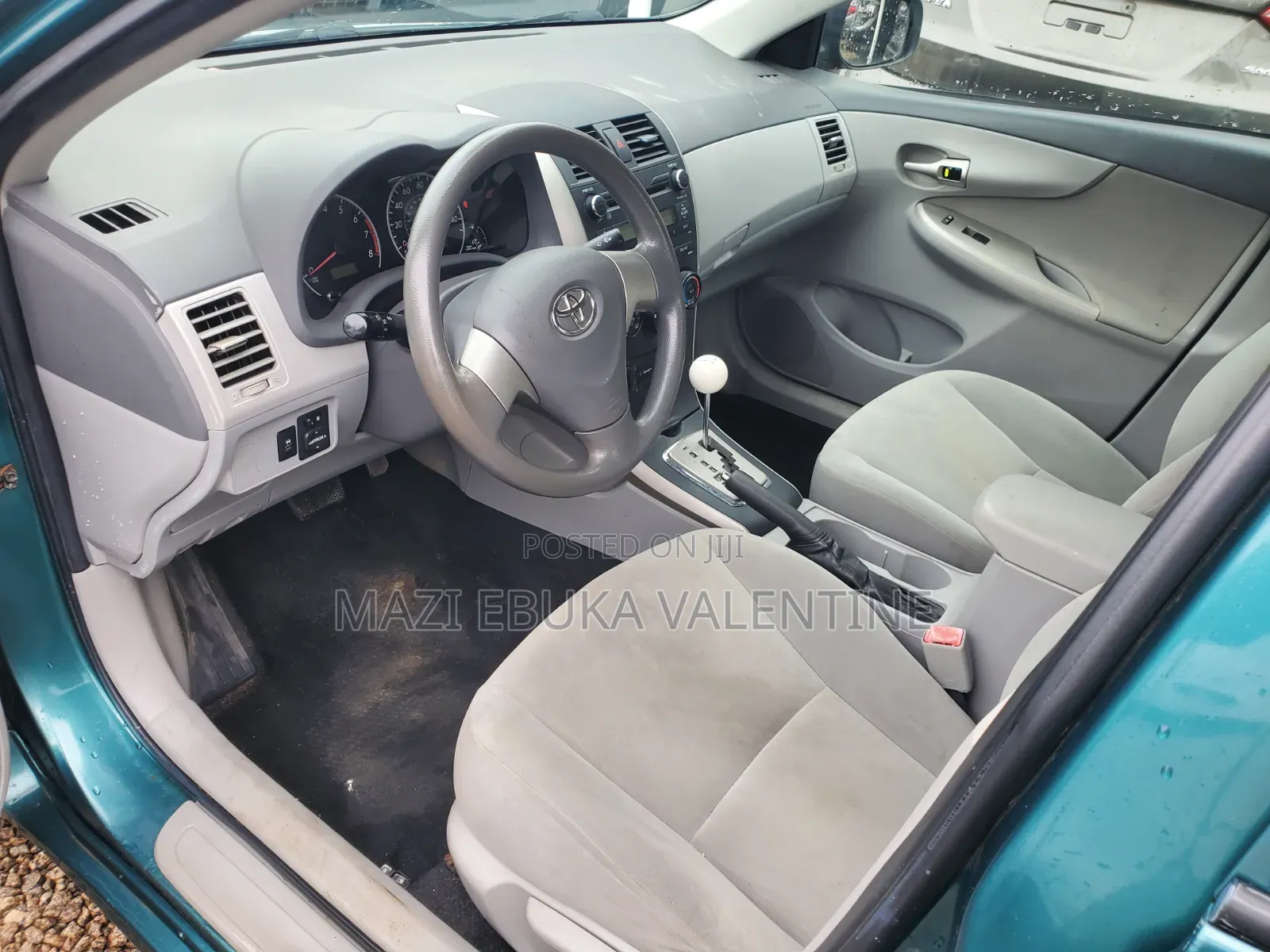 Toyota Corolla 2010 Green