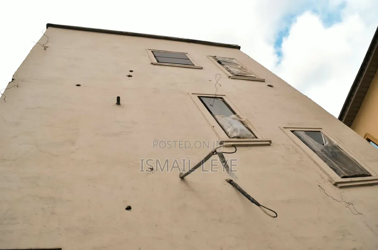 Furnished 5bdrm Duplex in Coker Estate, Ogba Bus-Stop for sale