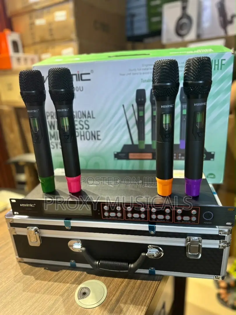 Voximic 4-in-1 Professional Wireless Microphone System VM-9090U