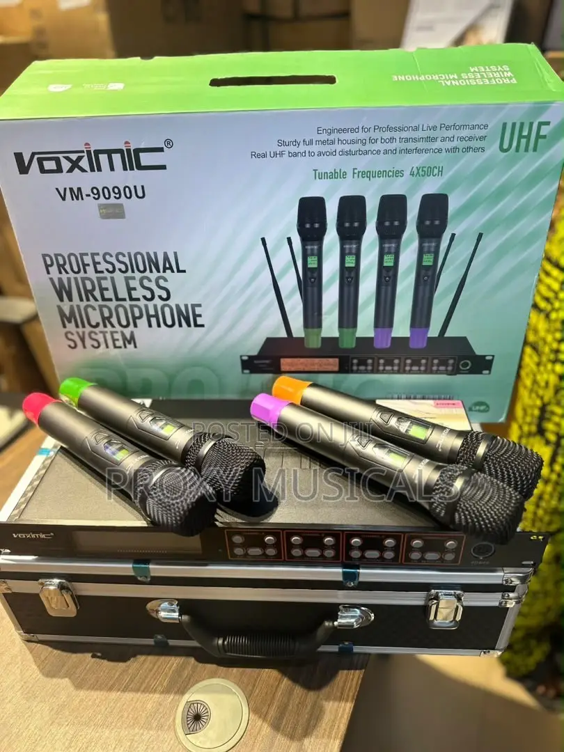 Voximic VM-9090U Professional 4-Channel UHF Wireless Microphone System