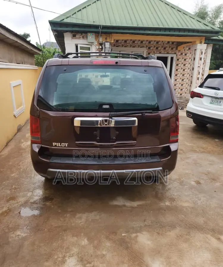 Honda Pilot LX 4dr SUV 4WD (3.5L 6cyl 5A) 2010 Burgundy