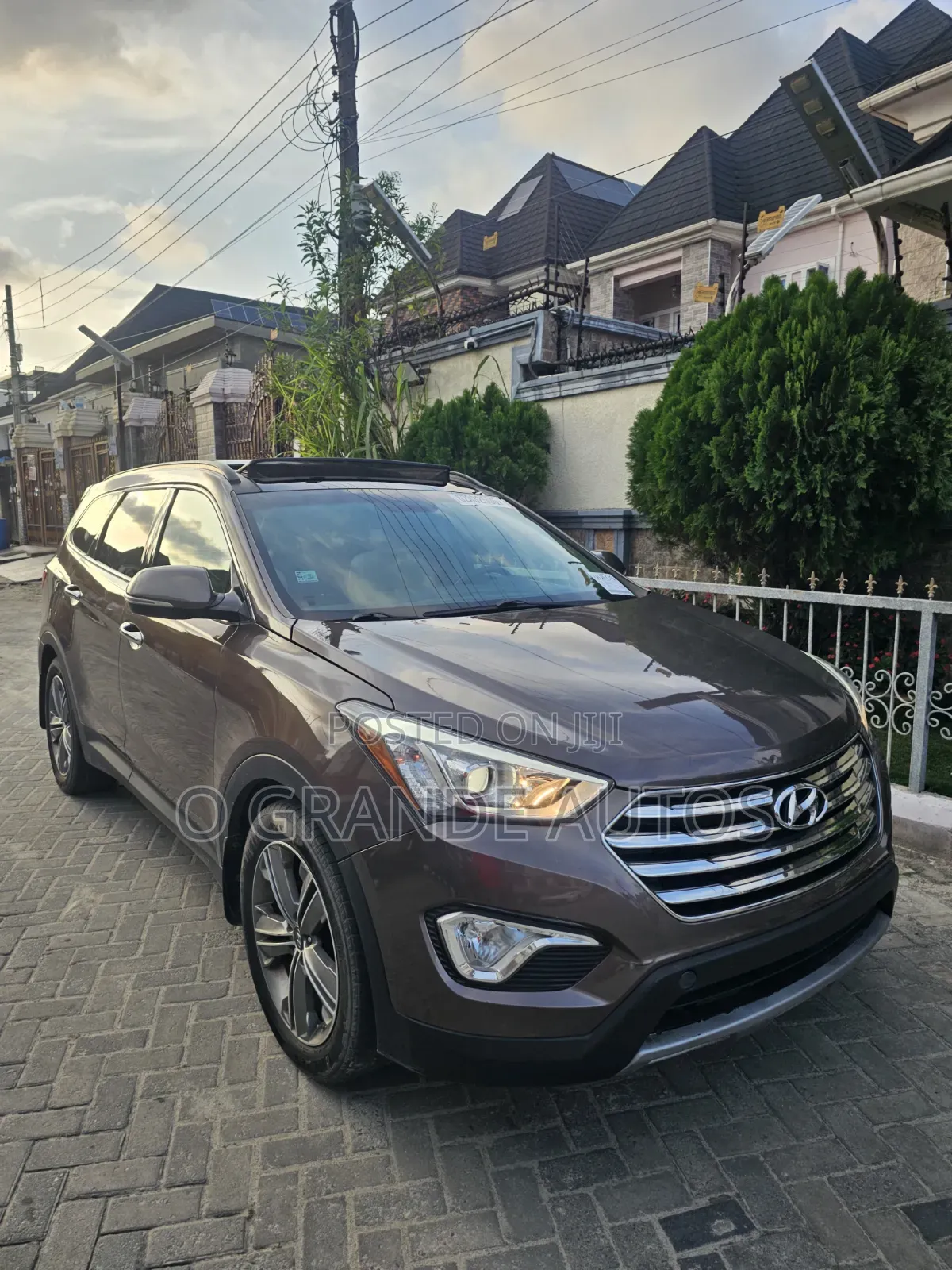Hyundai Santa Fe Limited 4dr SUV AWD (3.3L 6cyl 6A) 2015