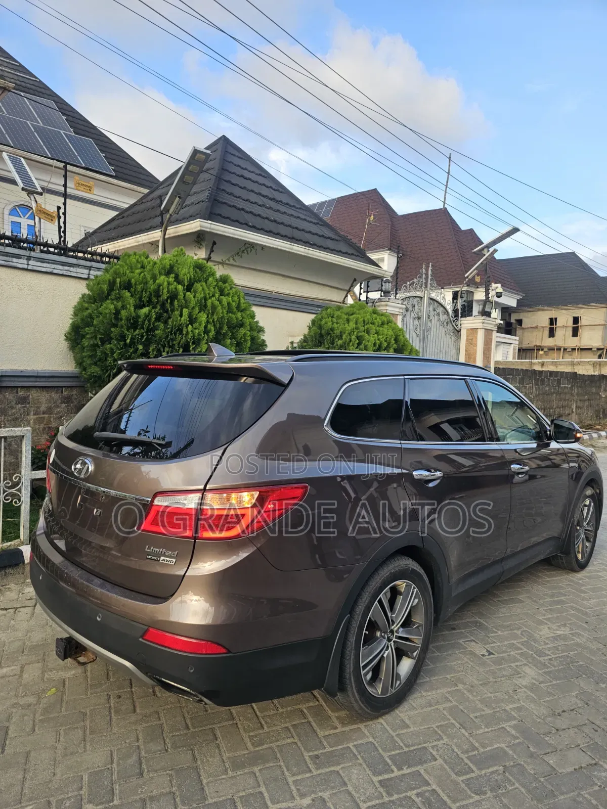 Hyundai Santa Fe Limited 4dr SUV AWD (3.3L 6cyl 6A) 2015