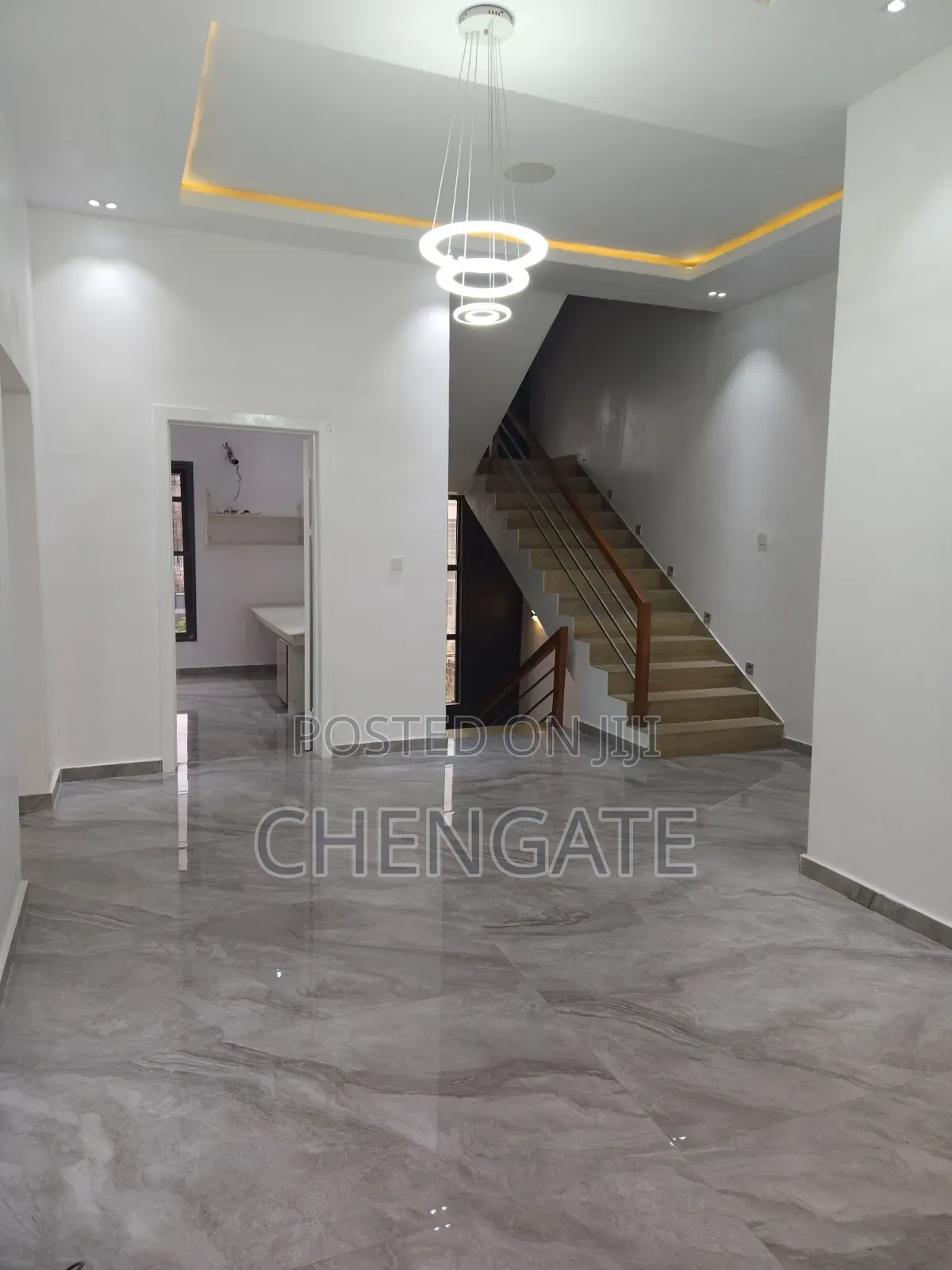 Furnished 5bdrm Duplex in Jakande for sale