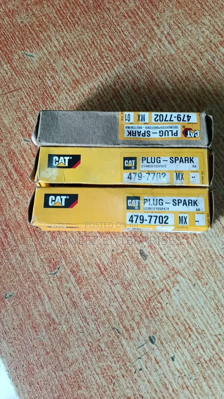 Caterpillar Plug Spark