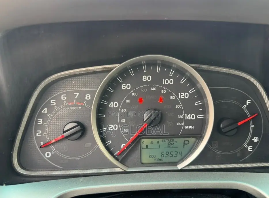 Toyota RAV4 XLE AWD (2.5L 4cyl 6A) 2013 Gray