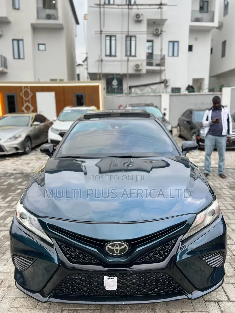 Toyota Camry XSE V6 FWD (3.5L 6cyl 8AM) 2018 Blue