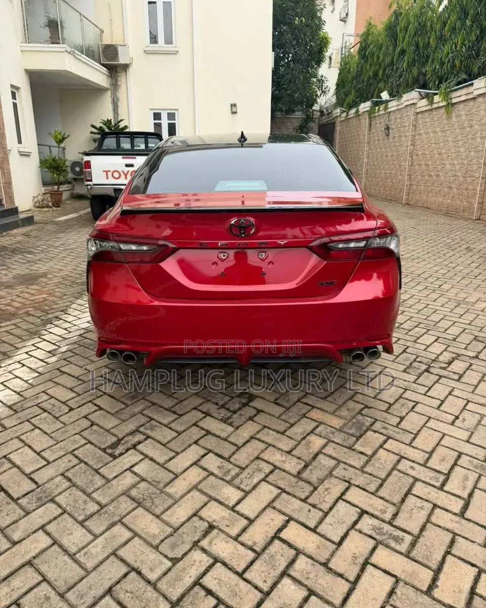 Toyota Camry 2021 Red