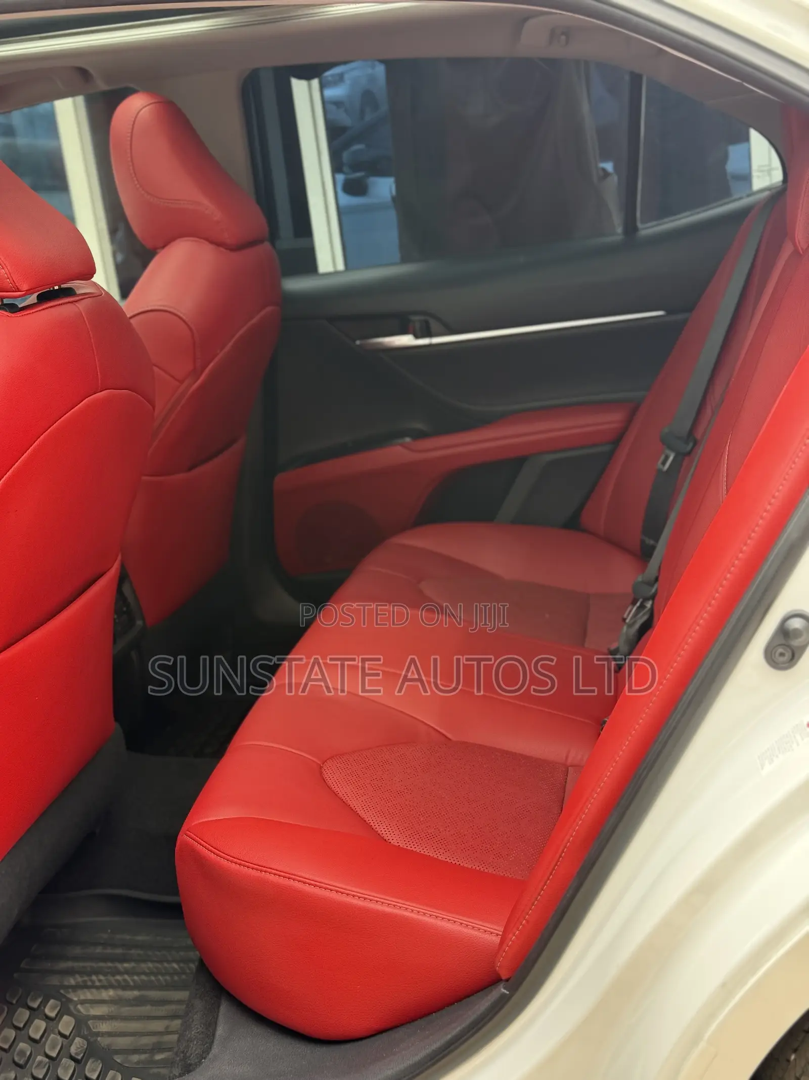 Toyota Camry 2018 White