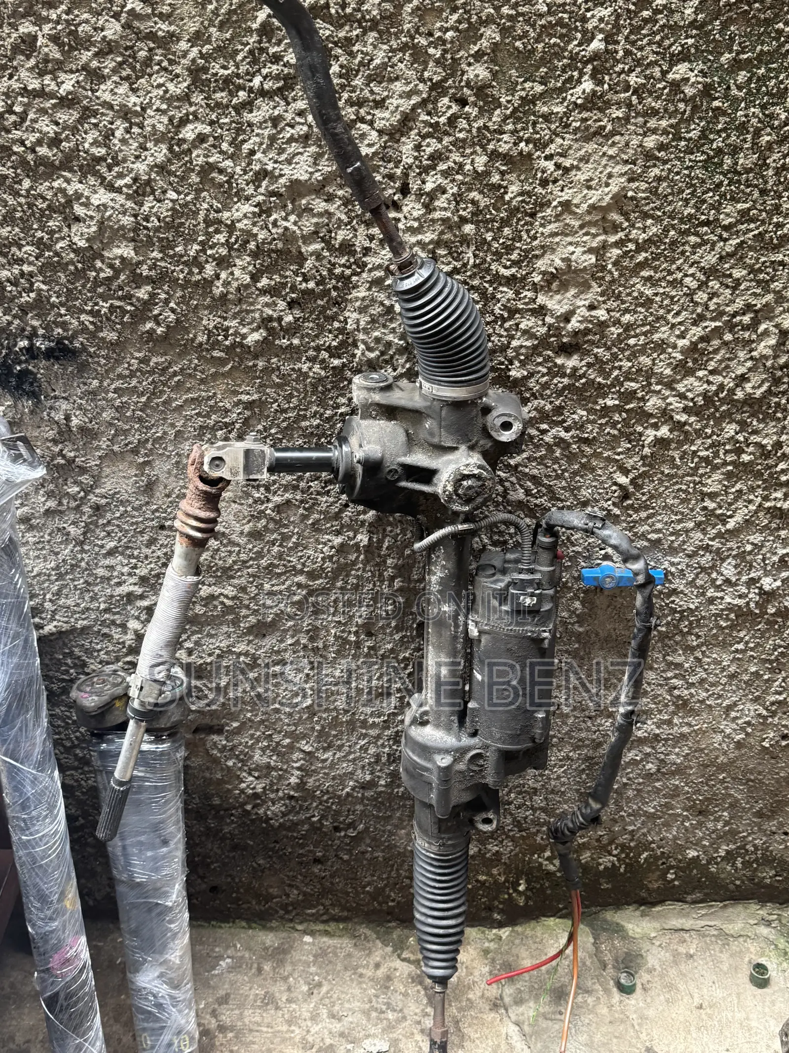 COMPLETE STEERING RACK GLK 350 2013 to 2018
