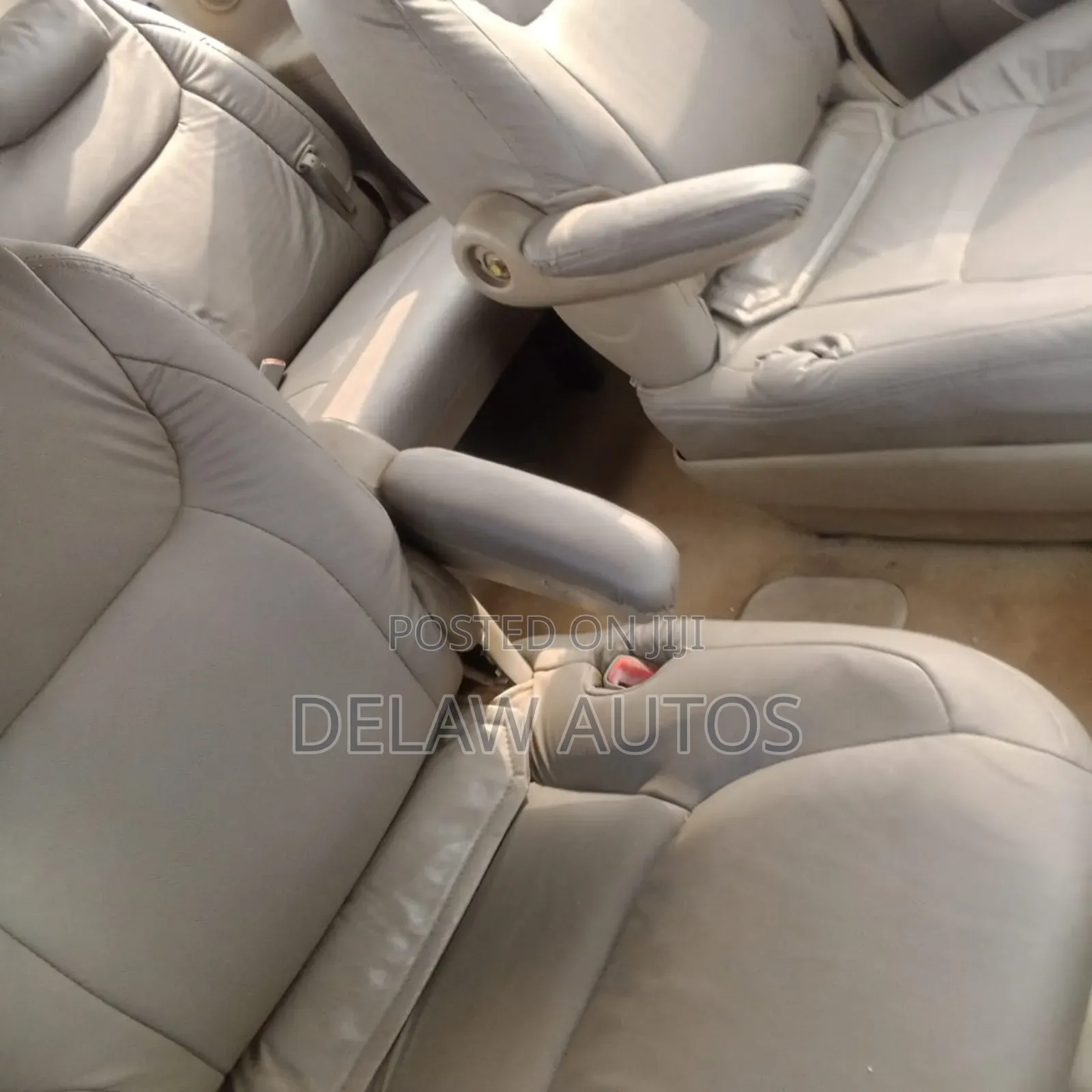 Toyota Sienna 2005 Gold
