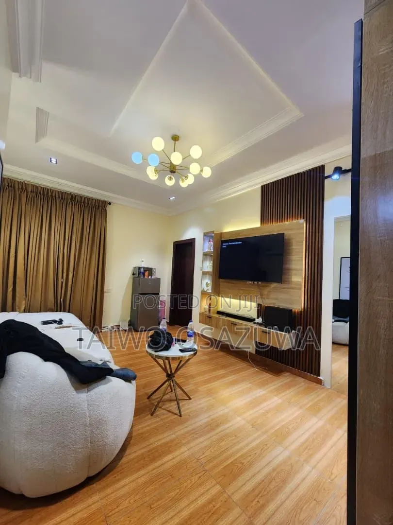 1bdrm Shared Apartment in Ikota for rent