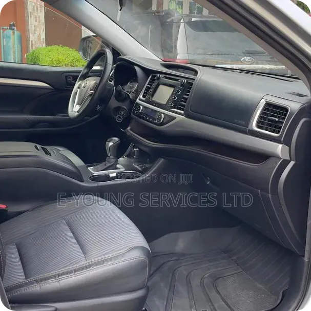 Toyota Highlander 2016 Silver