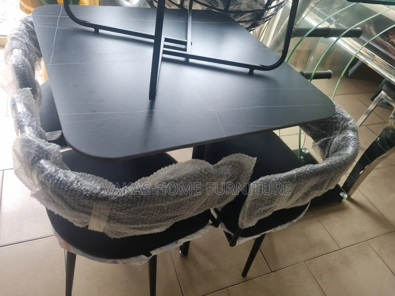 Black 4 Seater Marble Dining Table