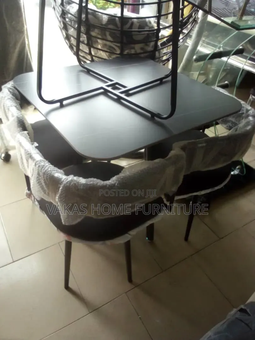Black 4 Seater Marble Dining Table
