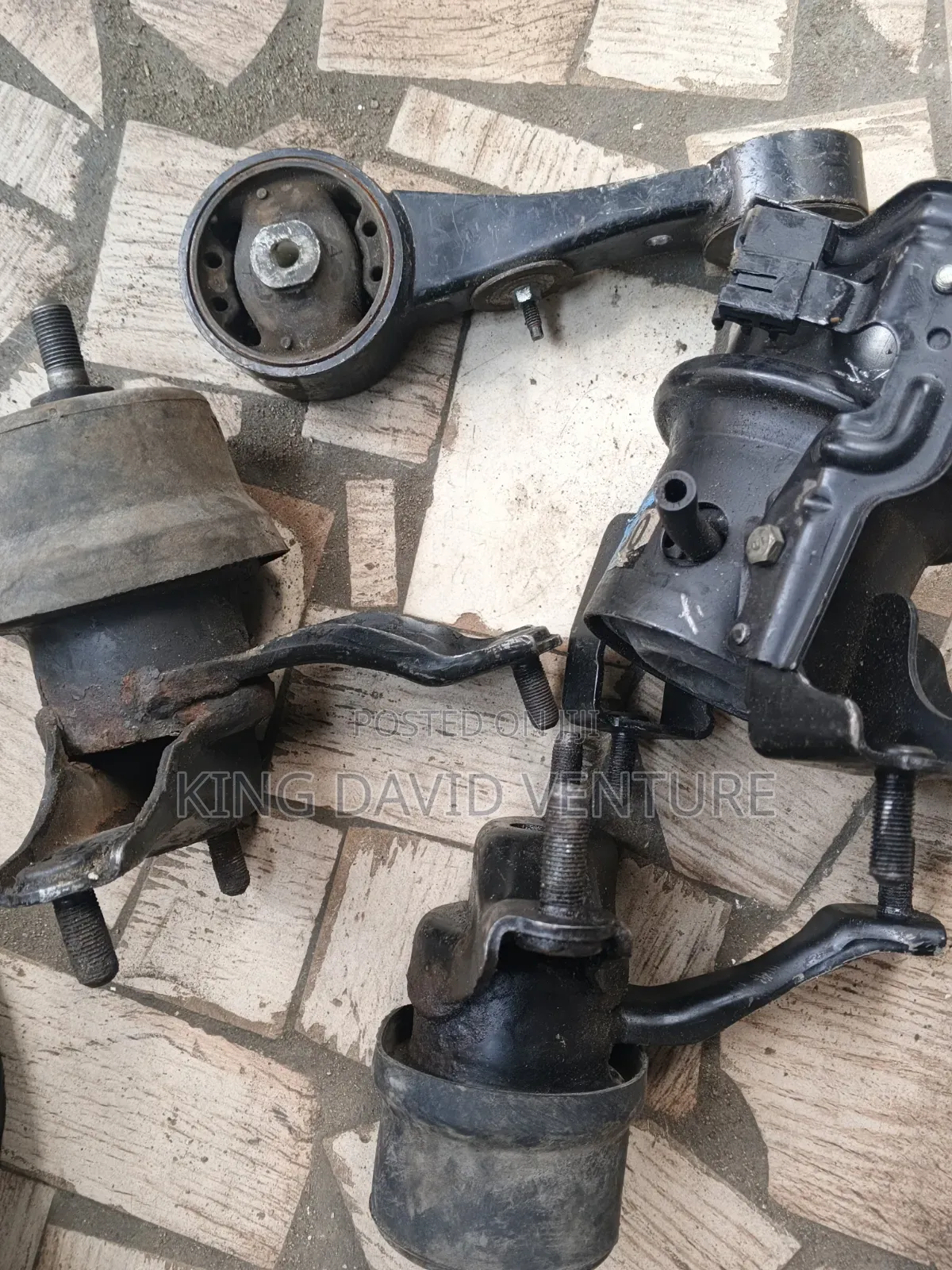 Engine Seats for Toyota Sienna 2015