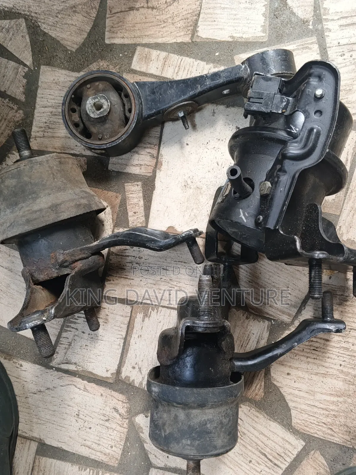 Engine Seats for Toyota Sienna 2015
