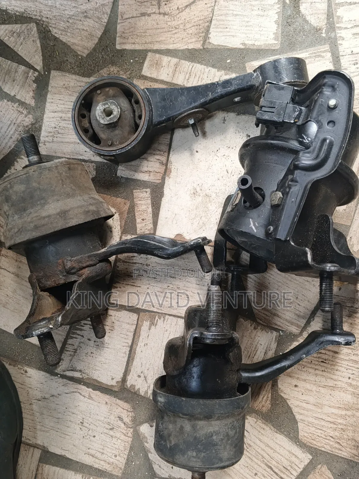 Engine Seats for Toyota Sienna 2015