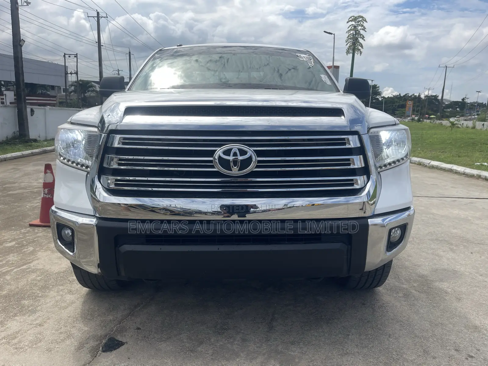Toyota Tundra 2017 White