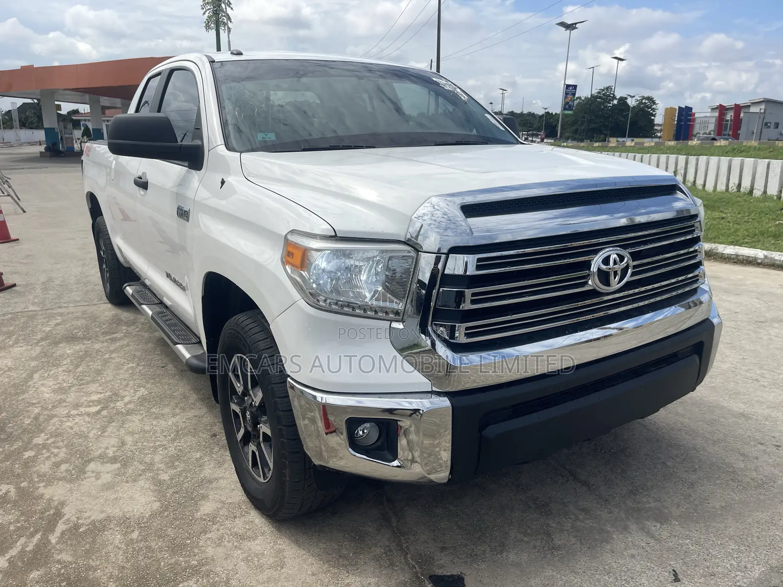Toyota Tundra 2017 White
